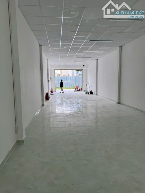 Cho thuê Nhà làm Kho - Quán - Chuyển Phát Nhanh... đường Lương Định Của, 5x25m - 3