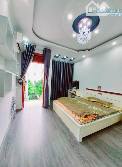 Bán nhà 4 tầng Ngô Gia Tự,Hải An.62m2.Ô tô đỗ trong nhà.Đường 6m. FULl NỘi THẤt.Chỉ 4,95 t - 3