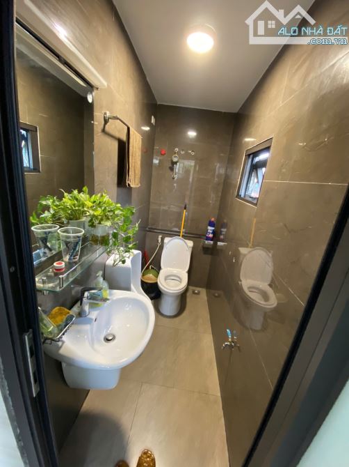 Cho thuê T1-2 LK khu đô thị TP Giao Lưu - Phạm Văn Đồng 120m2/sàn, MT 7m. Thông sàn. 35tr - 3