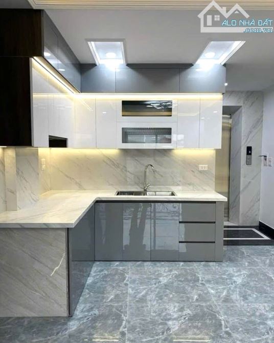 BÁN NHÀ LÔ GÓC PHỐ YÊN HÒA, CẦU GIẤY: 32M2, 6 TẦNG, THANG MÁY, NGÕ 2,2M, 10M RA PHỐ,8.4 TỶ - 3