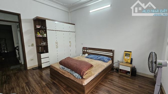 BÁN NHÀ LIỀN KỀ DV ĐÌA LÃO HÀNG BÈ MẬU LƯƠNG PHÂN LÔ Ô TÔ KD VỈA HÈ NHỈNH 12 TỶ - 3