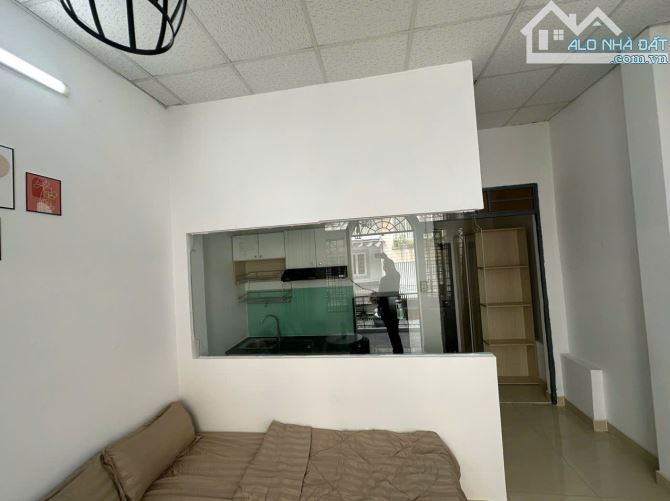 SIÊU PHẨM STUDIO BAN CÔNG TÁCH BẾP 40M2 GẦN SÂN BAY - 3