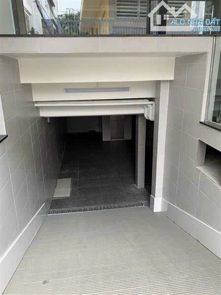 CĂN HỘ DỊCH VỤ CAO CẤP- THANG MÁY XỊN- NGUYỄN ĐÌNH CHIỂU- PHAN XÍCH LONG - Diện tích 51M- - 3