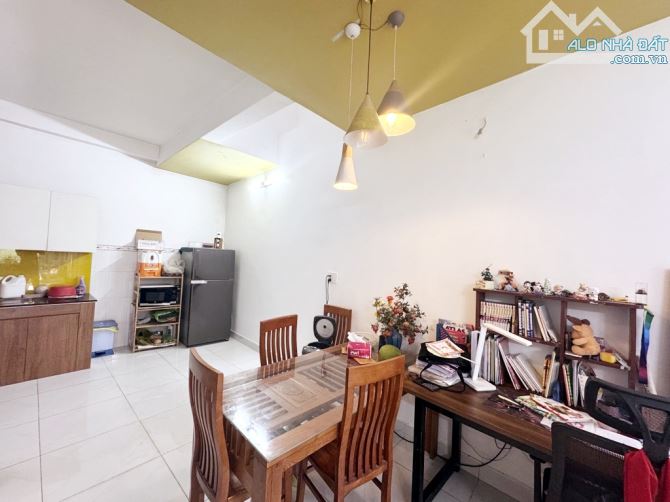 NHỈNH 4 TỶ - NHÀ 65M² - 3 TẦNG - KHU PHÂN LÔ DÂN TRÍ - ĐƯỜNG Ô TÔ - LINH ĐÔNG, TP.THỦ ĐỨC - 4