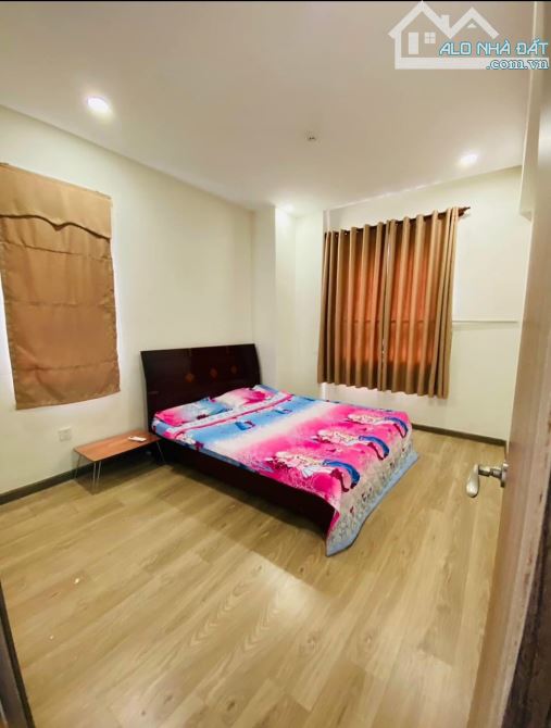 Chung cư Res 11, Lạc Long Quân, Q11: 16tr,3p ngủ,2wc, NT - 4