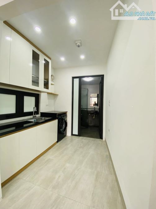 BÁN CCMN THÁI THỊNH – LÔ GÓC 2 THOÁNG – CÁCH Ô TÔ 30M , 80M2 x7T,  22PHÒNG - 4