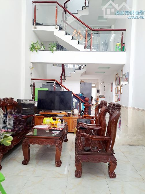 Cần bán gấp nhà 3Tầng. Đường Thạnh Lộc 16. Quận 12. - 4