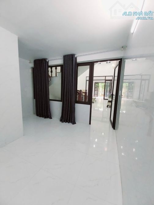 Bán nhà 4 tầng Ngô Gia Tự,Hải An.62m2.Ô tô đỗ trong nhà.Đường 6m. FULl NỘi THẤt.Chỉ 4,95 t - 5