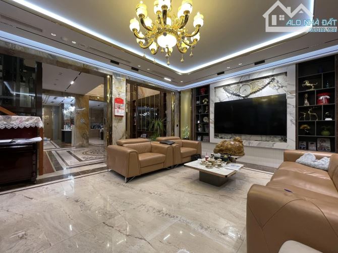 ❤️❤️APARTMENT cao cấp Dòng tiền 4 tỷ/năm - Cầu Giấy - 10 tầng có hầm - 5