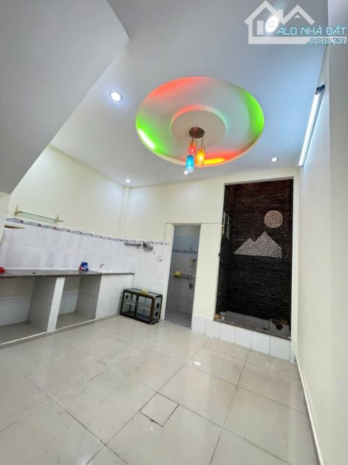 BÁN NHÀ 60M2 2 TẦNG ĐƯỜNG 9 LINH TÂY THỦ ĐỨC - 5