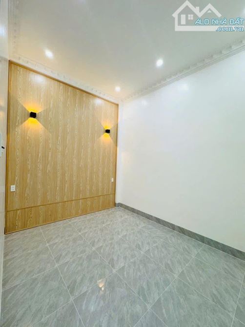 Bán nhà cấp 4 đang cho thuê ở Chợ Đầu Mối Hóc Môn 4x18 ( 72m2 ) 645 TRIỆU, SHR - 5