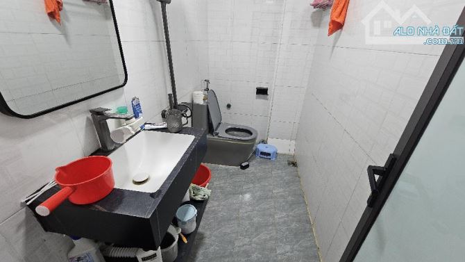 BÁN NHÀ LIỀN KỀ DV ĐÌA LÃO HÀNG BÈ MẬU LƯƠNG PHÂN LÔ Ô TÔ KD VỈA HÈ NHỈNH 12 TỶ - 6