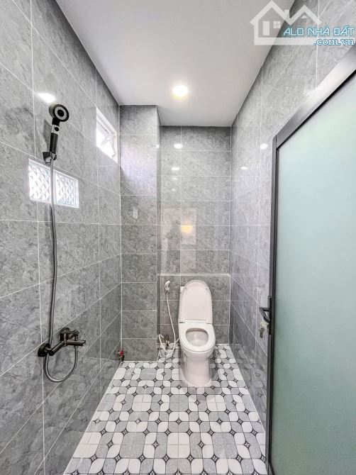 BÁN NHÀ TRỆT LẦU LIÊN TỔ 1-2 GIÁP KDC ĐẠI NGÂN GIÁ 2 TỶ 590 - 7