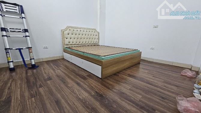 BÁN NHÀ LIỀN KỀ DV ĐÌA LÃO HÀNG BÈ MẬU LƯƠNG PHÂN LÔ Ô TÔ KD VỈA HÈ NHỈNH 12 TỶ - 7