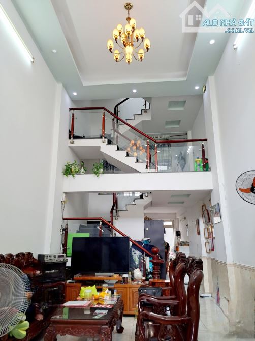 Cần bán gấp nhà 3Tầng. Đường Thạnh Lộc 16. Quận 12. - 8