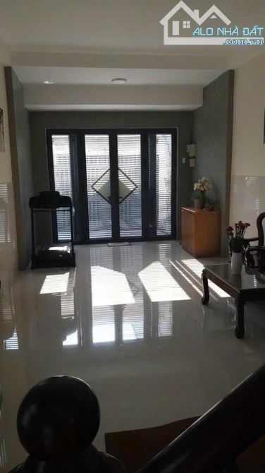 Nhà riêng đẹp, hẻm xe hơi Nguyễn Văn Quá, Đông Hưng Thuận, Quận 12, 5,3 tỷ, 56m2, 2 Lầu - 9