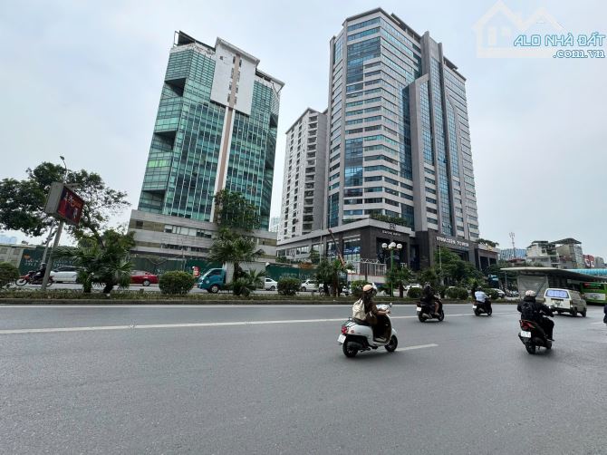 NHÀ MẶT PHỐ KINH DOANH ĐỈNH CHỈ 2xx tr/1m2, VỈA HÈ 4m, HƯỞNG TRỌN HẠ TẦNG  KĐT CIPUTRA