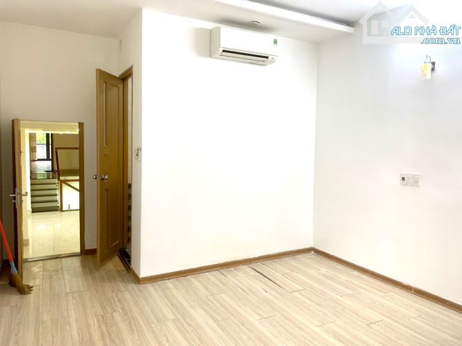 MẶT TIỀN KINH DOANH, 3 TẦNG, GẦN 100M2, TRƯNG NỮ VƯƠNG, HẢI CHÂU, ĐÀ NẴNG, 9.2 TỶ