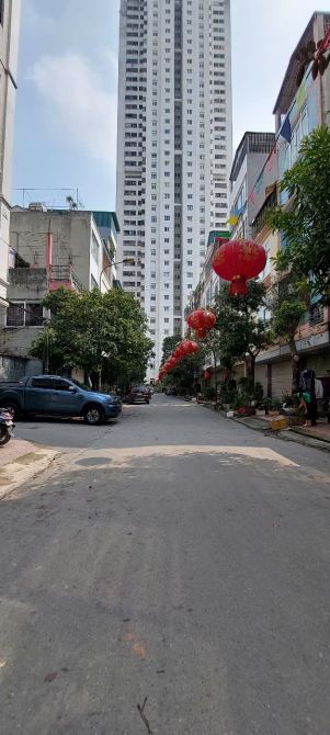 LK ngô thì nhậm gần chợ bông đỏ, kinh doanh ngày đêm 14x tỷ 5 tầng