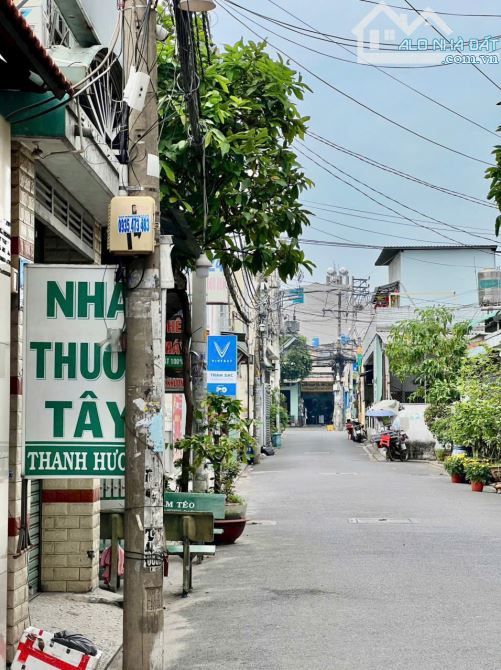 Nhà 2 lầu, đang cho thuê 14tr/tháng. Hẻm 8m, 1 sẹc Lê Văn Khương. DT 4x19m. Giá 5.6 tỷ