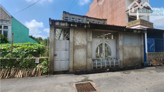 Bán nhà hẽm xe hơi đường trần quang đạo, bình khánh cần giờ, DT 198.4 m2 , giá 4.2 tỷ