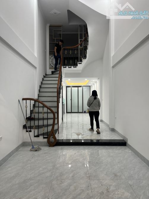 Bán nhà đẹp tại Tam Hiệp Thanh Trì. DT 35MX5T.  Nội thất xịn