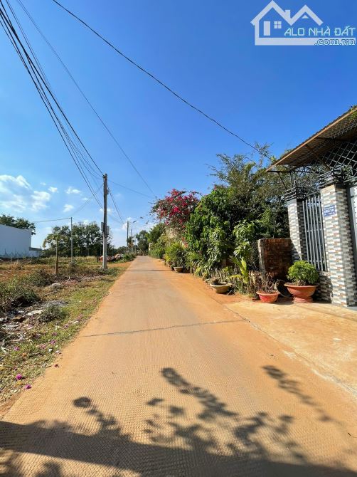 🧨🧨Chủ cần chuyển chỗ ở bán nhà mê lỡ  đẹp hẻm chính Lạc Long Quân
