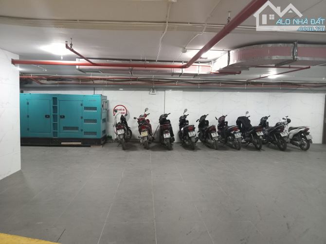 Bán gấp toà văn phòng mặt phố Vũ Tông Phan, vỉa hè, 200m2 * 11 tầng, MT 10.5m, Giá 75 tỷ