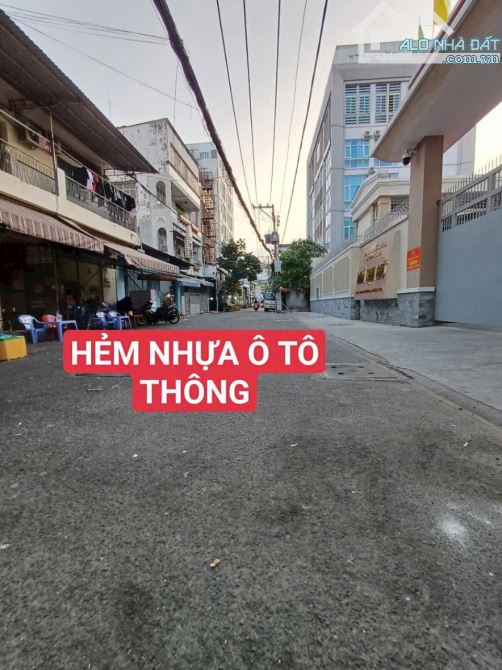 Nhỉnh 6 tỷ - Hẻm xe hơi 6M, Ngay Vòng Xoay Lê Đại Hành Q11, 62M2, Sổ A4  tiện xây mới