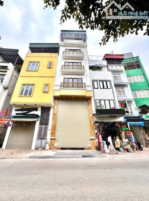Bán nhà phố Lý Thường Kiệt 42m2 Gara Ô tô Kinh Doanh Được, Pháp lý chuẩn