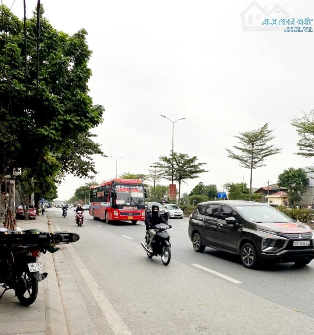 Bán nhà Nguyễn Văn Linh 30m, mặt phố kinh doanh, 4,1 tỷ