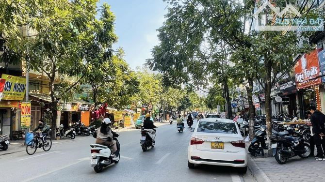 MẢNH ĐẤT MẶT PHỐ DƯƠNG BÉ, 119M, MT 4,8M, LÔ GÓC, Ô TÔ TRÁNH, VỈA HÈ RỘNG, CHỈ 38 TỶ.