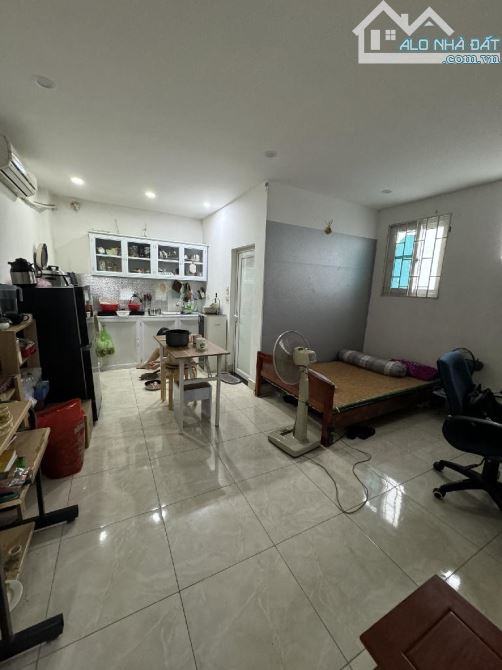 Bán gấp nhà dòng tiền Đặng Văn Ngữ 85m2, 8 tầng, chỉ 14,5 tỷ, 15 phòng, cho thuê 70 tr/th