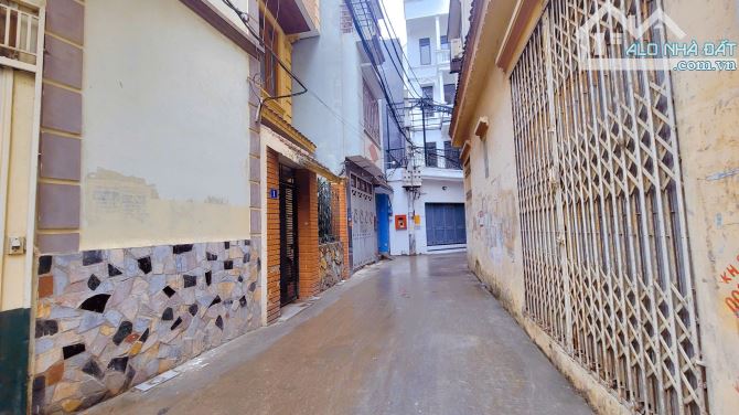 Chỉ dành cho ai tìm ngõ to. Ngõ 3m. Bán Nhà Kim Giang- 38m2- 4tầng, chỉ hơn 6 tỷ. - 1