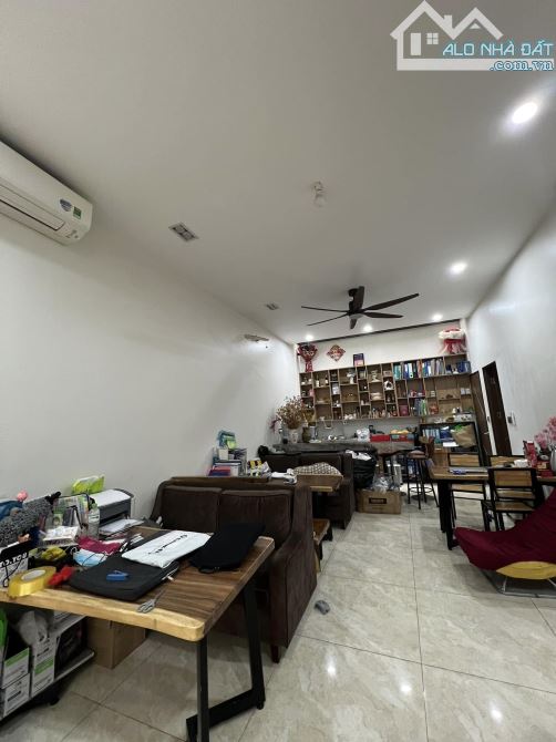 BÁN NHÀ ĐẠI KIM . PHÂN LÔ VỈA HÈ KINH DOANH. NGAY TRƯỜNG ĐẠI HỌC THĂNG LONG - 1