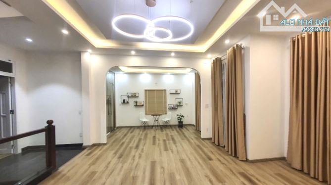 SIÊU PHẨM SƠN TRÀ - NHÀ 4 TẦNG VIEW BIỂN - DIỆN TÍCH 105M2 - ĐƯỜNG 5M5 - CHỈ 8.X TỶ - 1