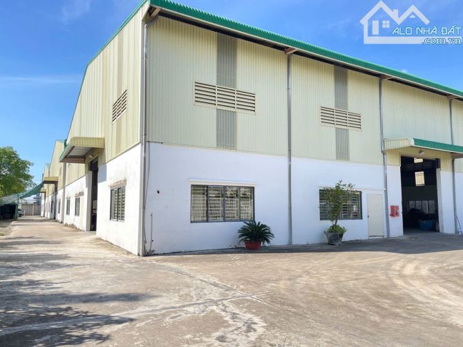 Cho thuê kho xưởng KCN Tân Tạo, Bình Tân, diện tích: 2.300m2,VP: 450m2 - 1