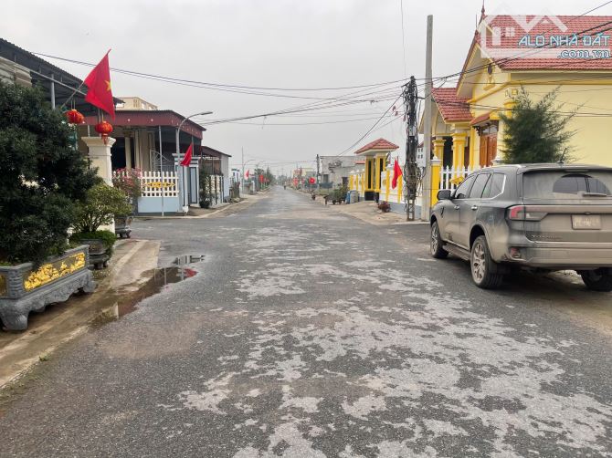 Cần bán 2 lô đất cách mặt biển Quất Lâm 50m, đường rộng 8m, giá chỉ từ 1 tỷ 500tr - 1