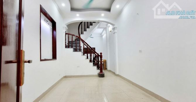 BÁN NHÀ ĐẸP NGÕ 350 KIM GIANG – Ô TÔ ĐỖ CỬA – SÁT KĐT ĐẠI KIM – TIỀM NĂNG TĂNG GIÁ - 1