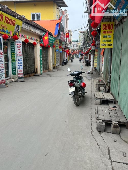 Giá còn rẻ! Nhà dân xây tại Hoài Đức 4 tầng,mặt tiền 6m, gần Quốc Lộ 32 , Giá 4 tỷ 3. - 1