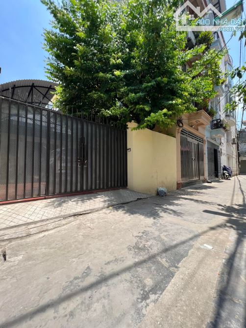SIÊU RẺ - ĐẤT LẠC LONG QUÂN TÂY HỒ, OTO VÀO CÁCH 15m RA OTO TRÁNH, 140m MT 6m 19 Tỷ - 1