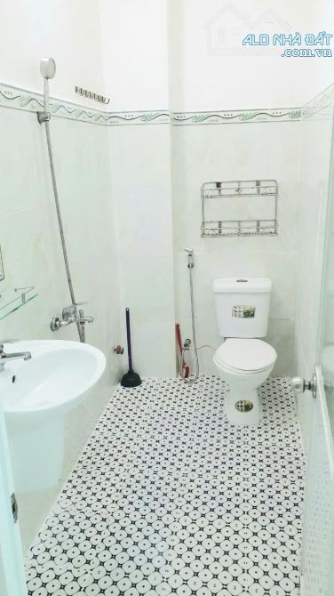 NHÀ 1TRỆT 2LẦU 4X18M 4PN 4WC HẺM XE TẢI GẦN ĐƯỜNG LINH ĐÔNG - 12