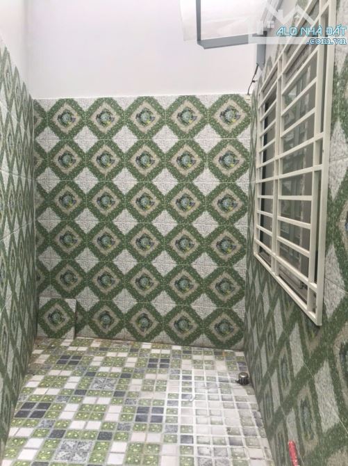 Cho Thuê Nhà Đương Phạm Văn Chiêu P9-- Trệt 3 Lầu-4x27--7PN-7WC-- Sân Để Xe Ôtô Đường 8m - 15