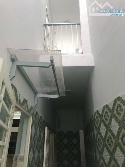 Cho Thuê Nhà Đương Phạm Văn Chiêu P9-- Trệt 3 Lầu-4x27--7PN-7WC-- Sân Để Xe Ôtô Đường 8m - 17