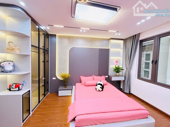 Bán nhà dịch vọng  , ngõ nông, nội thất xịn sò, dân trí cao, an ninh đỉnh, 32m2, 6 tỷ hơn - 2