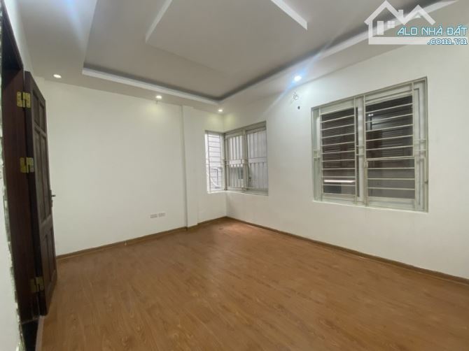 Cực hiếm. Bán nhà phố Định Công Thượng, Hoàng Mai. 39m2 x 4 Tầng. MT 4.3m.Ô TÔ. Hơn 8 Tỷ. - 2