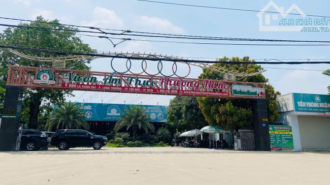 CHUYỂN NHƯỢNG VƯỜN ẨM THỰC PHƯƠNG NAM 3550 M2 DÒNG TIỀN 3 TỶ/THÁNG - LÔ GÓC LÃ XUÂN OAI - 2