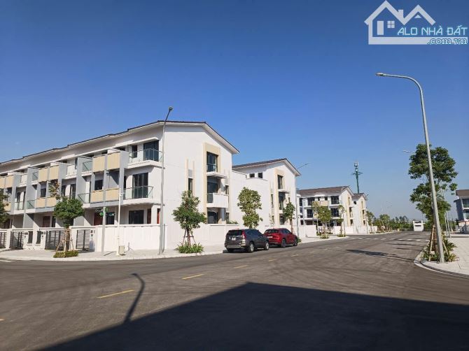 SIÊU PHẨM BIỆT THỰ ĐƠN LẬP 330M2 MẶT RIỀN 17M NGAY TRUNG TÂM HÀNH CHÍNH MỚI HẢI PHÒNG - 2