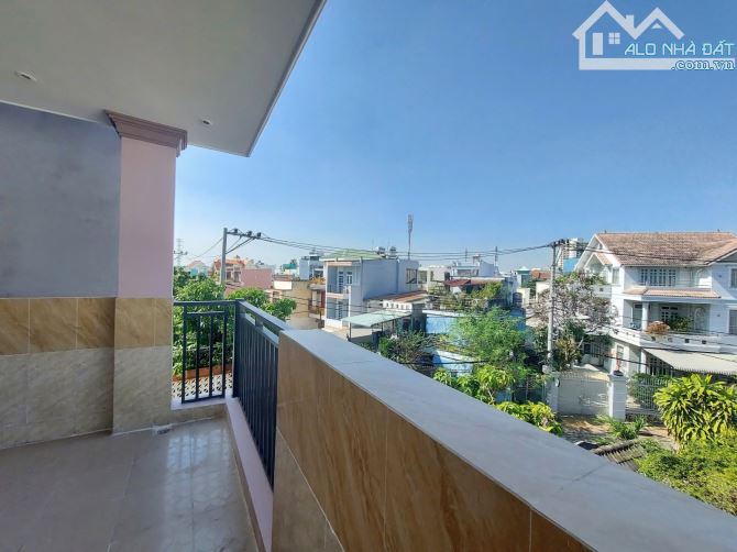 Bán nhà giá rẻ 95m2, 3 tầng, Khu Kiến Thiết, Hiệp Phú, Q9. Giá chỉ 7 tỷ nhỉnh - 2