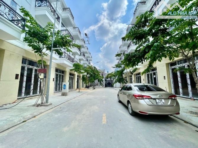 🏡🔥 Nhà phố liền kề đồng bộ 4 tầng đường THẠNH LỘC 26 phường THẠNH LỘC Q12 DT 50,8m2( 4mx - 2